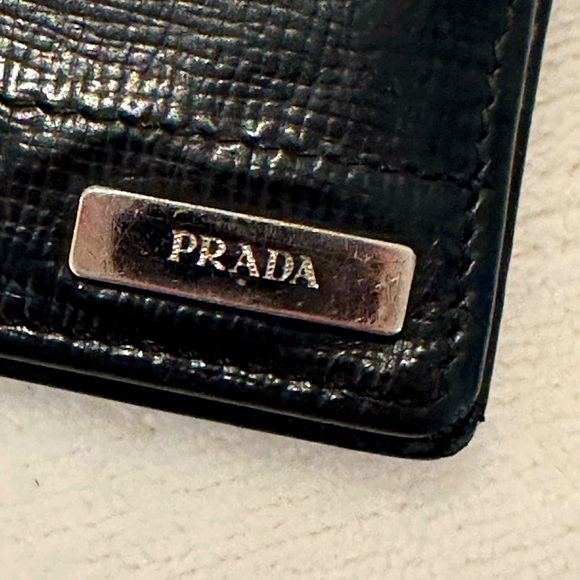 AUTHENTIC Vintage Prada Wallet With Prada Logo! - Picture 5 of 5